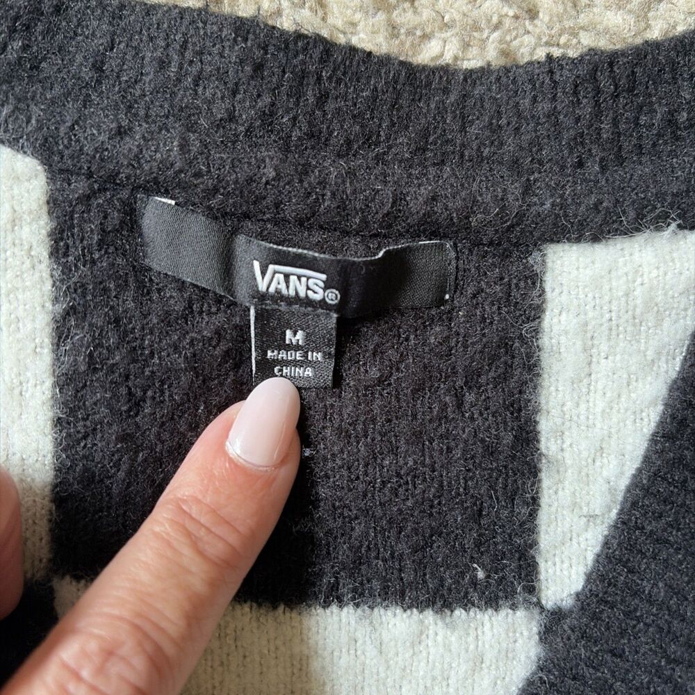 Vans Cardigan Sweater Womens M Black White Checkered V Neck Button Knit Fuzzy - Picture 3 of 4